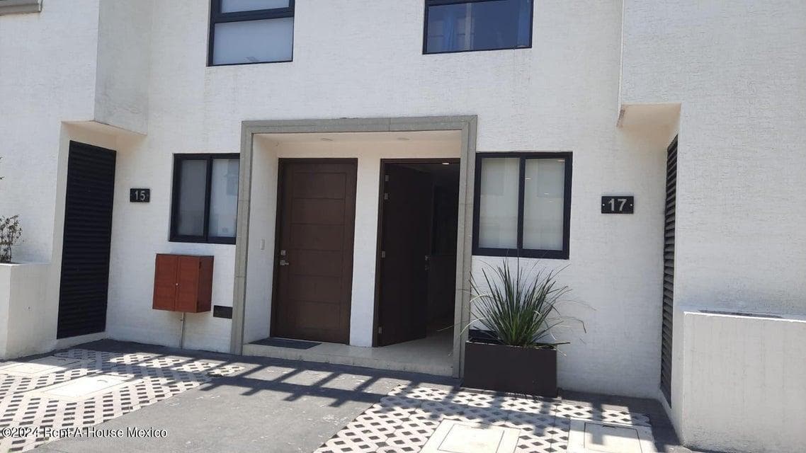 Casa en Venta en Miguel Hidalgo, Tlahuac JL 24-4722. - 1