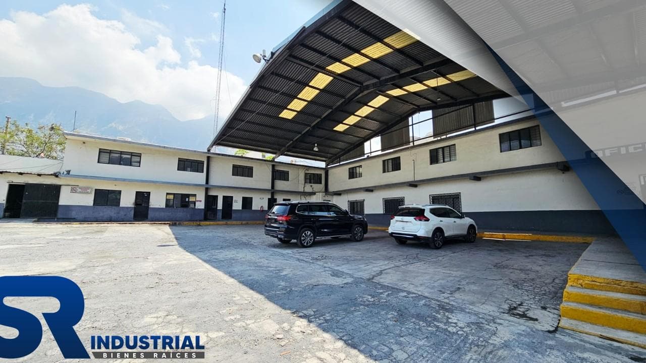 TERRENO CON TALLER Y OFICINAS EN RENTA EN SANTA CATARINA - 1