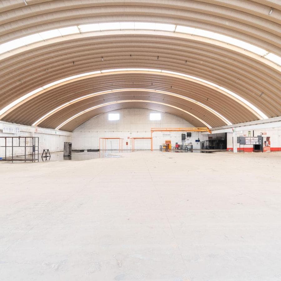 Bodega TLAHUAC de 8,350 m2 con Anden - 1