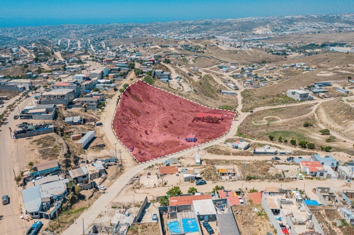TERRENO EN VENTA - 1
