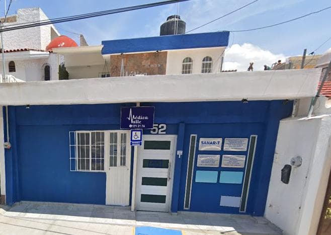 CASA EN REMATE BANCARIO EN TEPIC NAYARIT - 1