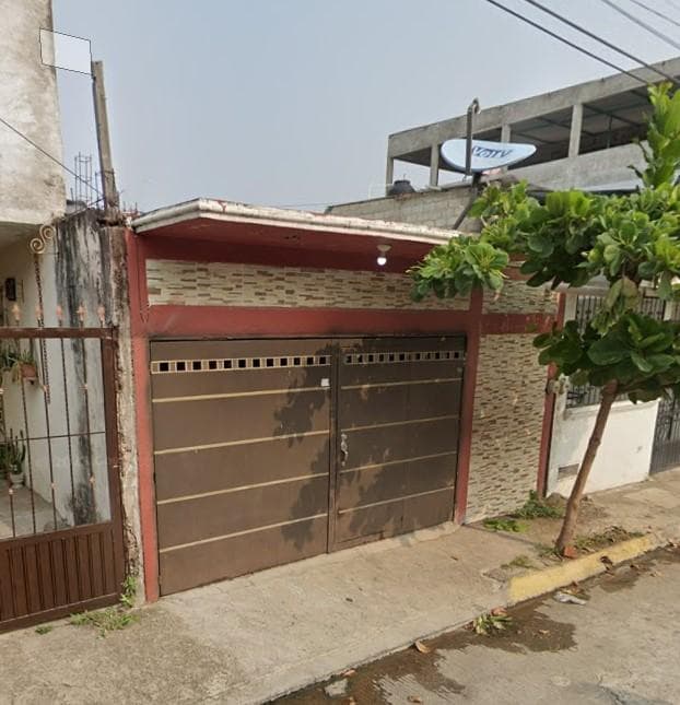 Casa en Remate en Fraccionamiento Primavera - 1