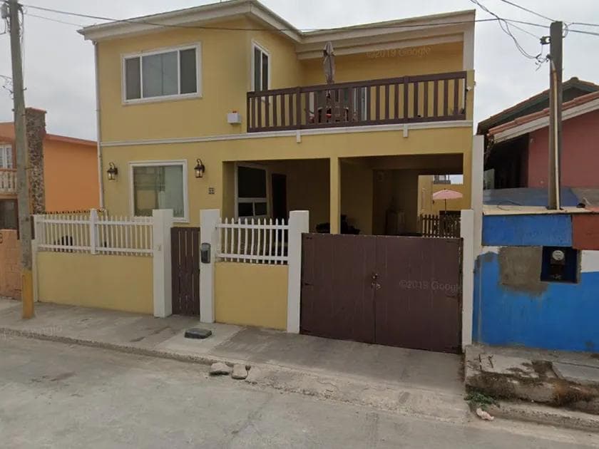 Venta de hermosa casa a tan solo 1 minuto de la playa - 1