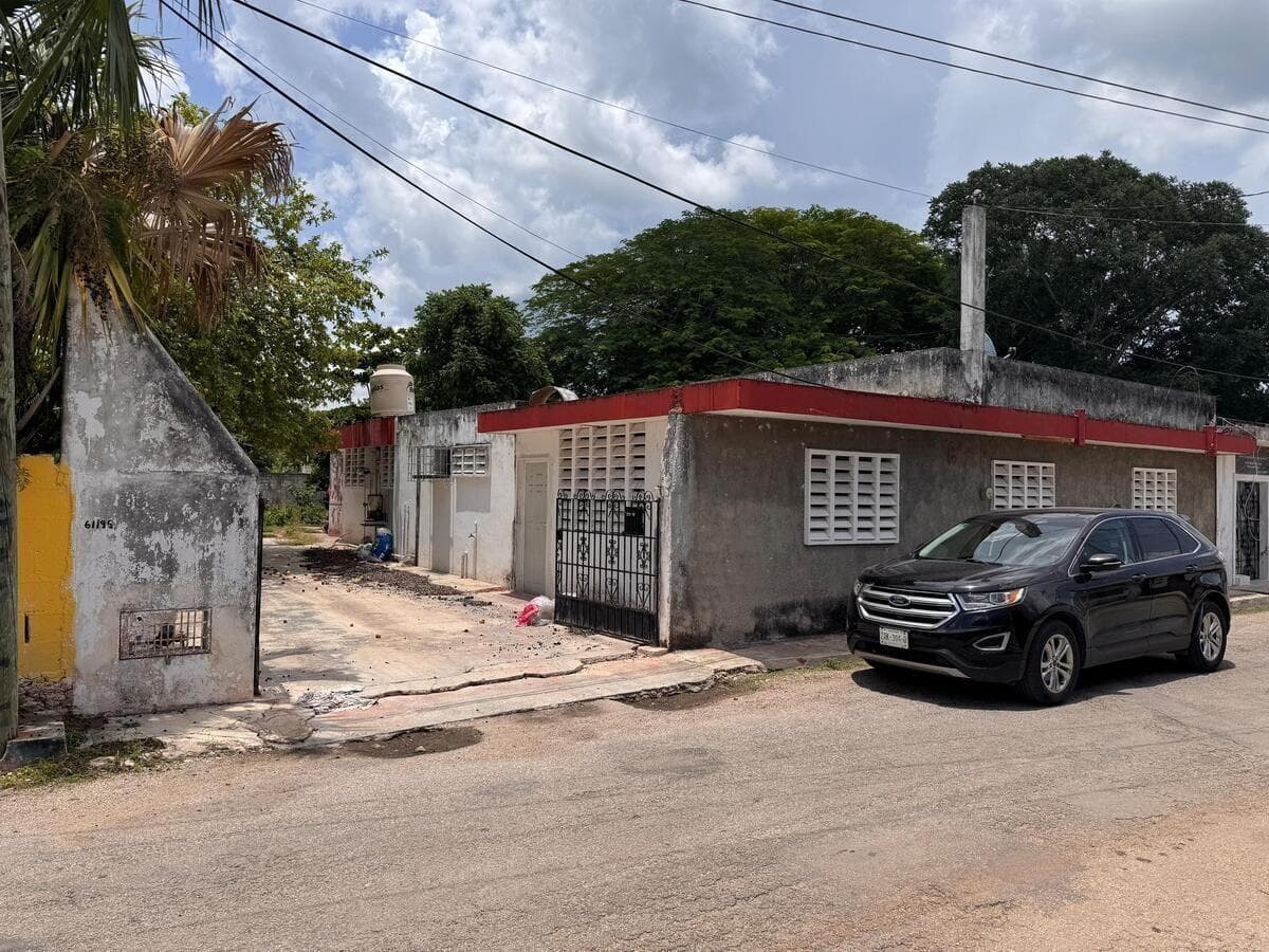 CASA EN VENTA EN TIZIMIN DE UNA PLANTA, CERCA DEL CENTRO HISTORICO - 1