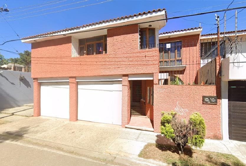 Blvrd. La Paz al 209 - 1