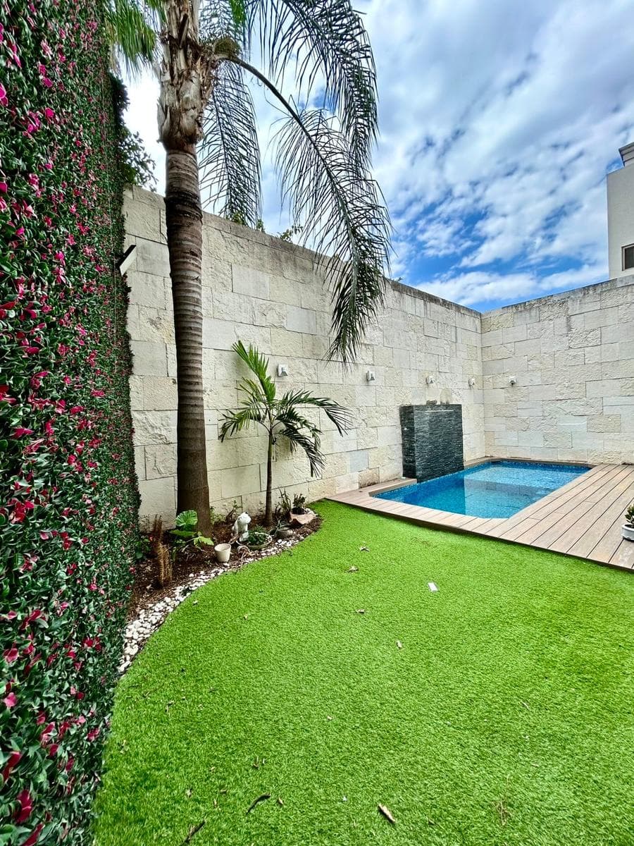 CASA EN RENTA EN SAN PEDRO GARZA GARCÍA VALLE ORIENTE - 1