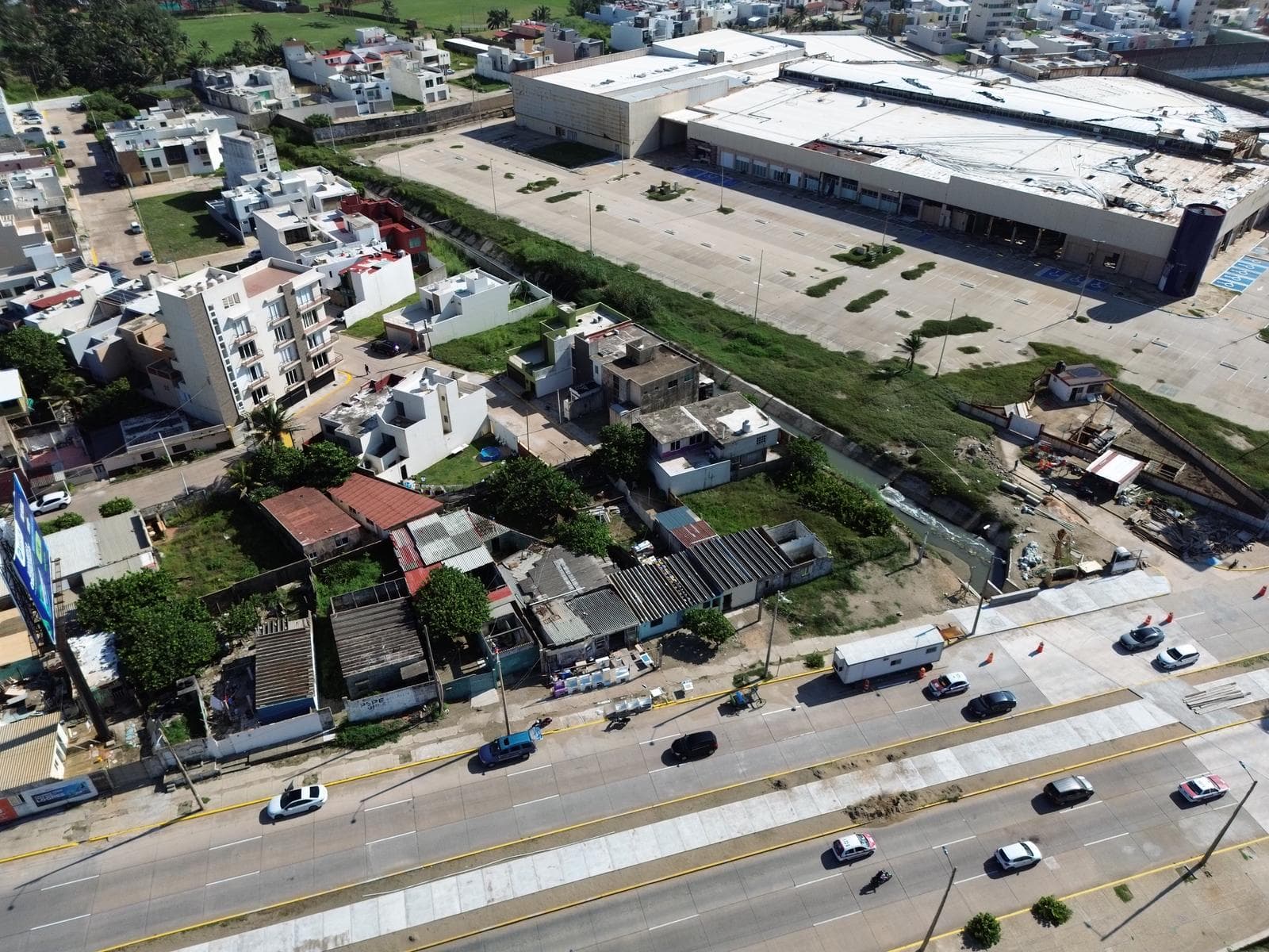 Local sobre Malecon Coatzacoalcos - 1