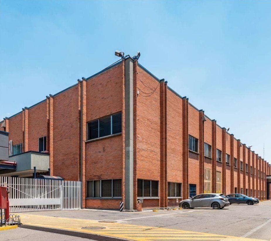 Oficina Renta Industrial de la Loma 1328 m2 Piso 1 - 1