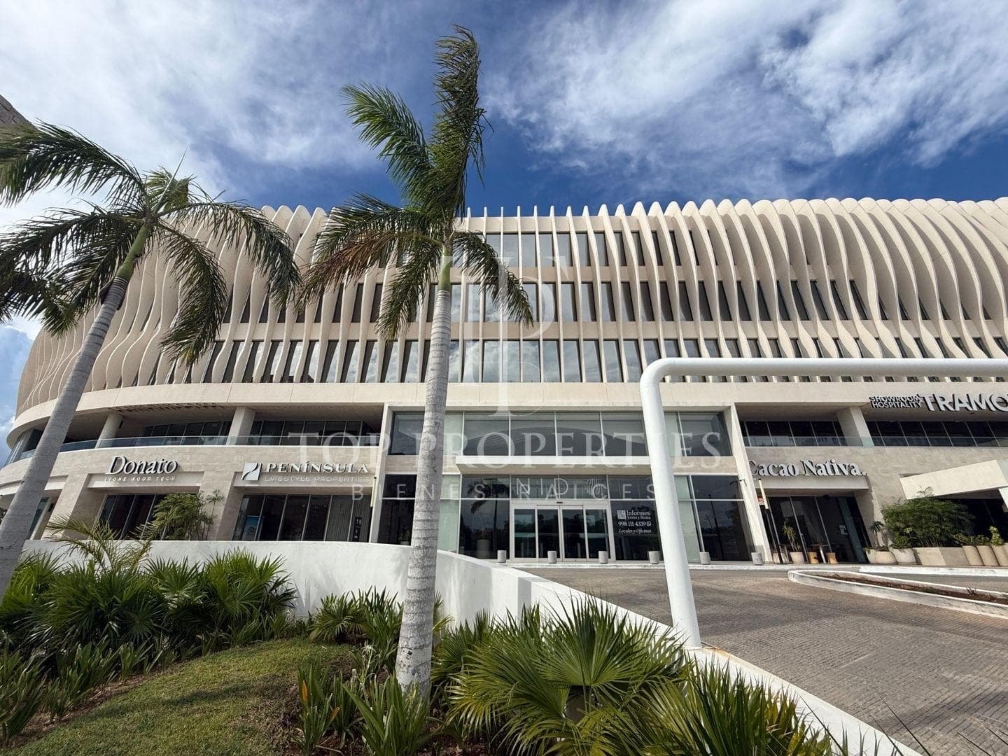 OFICINA EN VENTA, PLAZA NIDO, PUERTO CANCUN, QUINTANA ROO. - 1