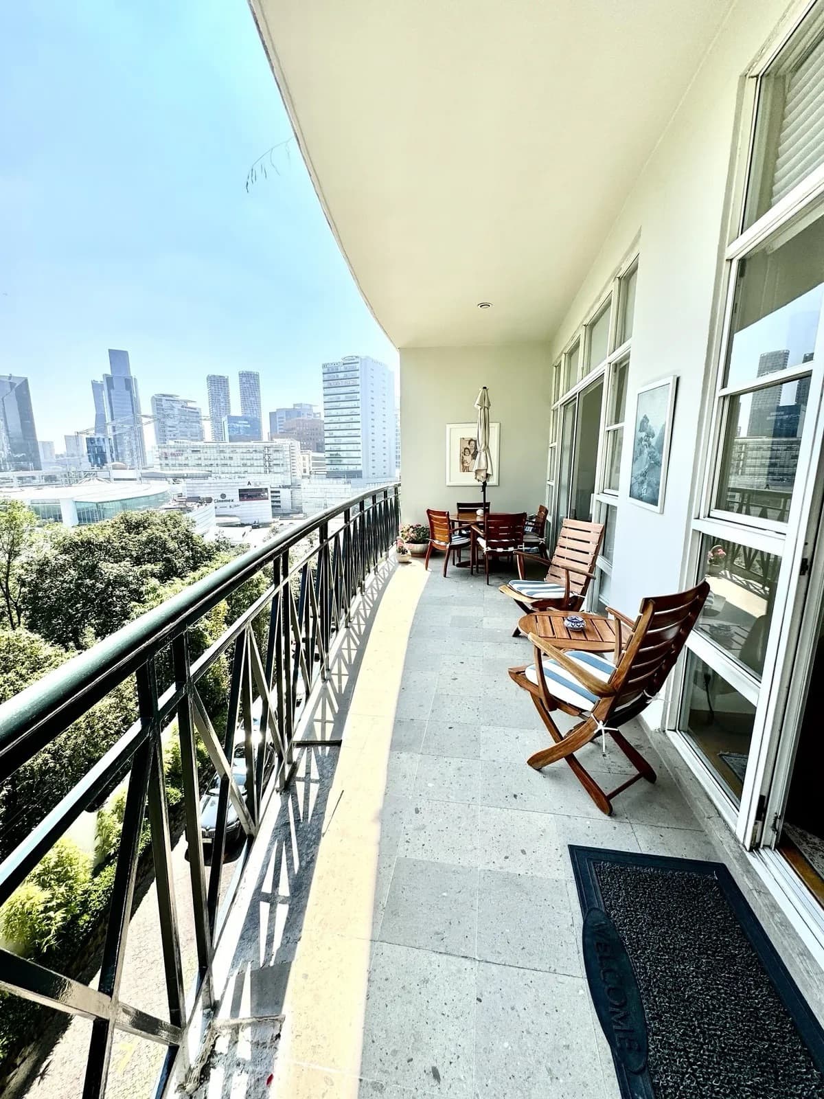 Renta departamento Santa Fe con terraza 2 recamaras cuarto de servicio 3 estacionamientos amenidades - 1