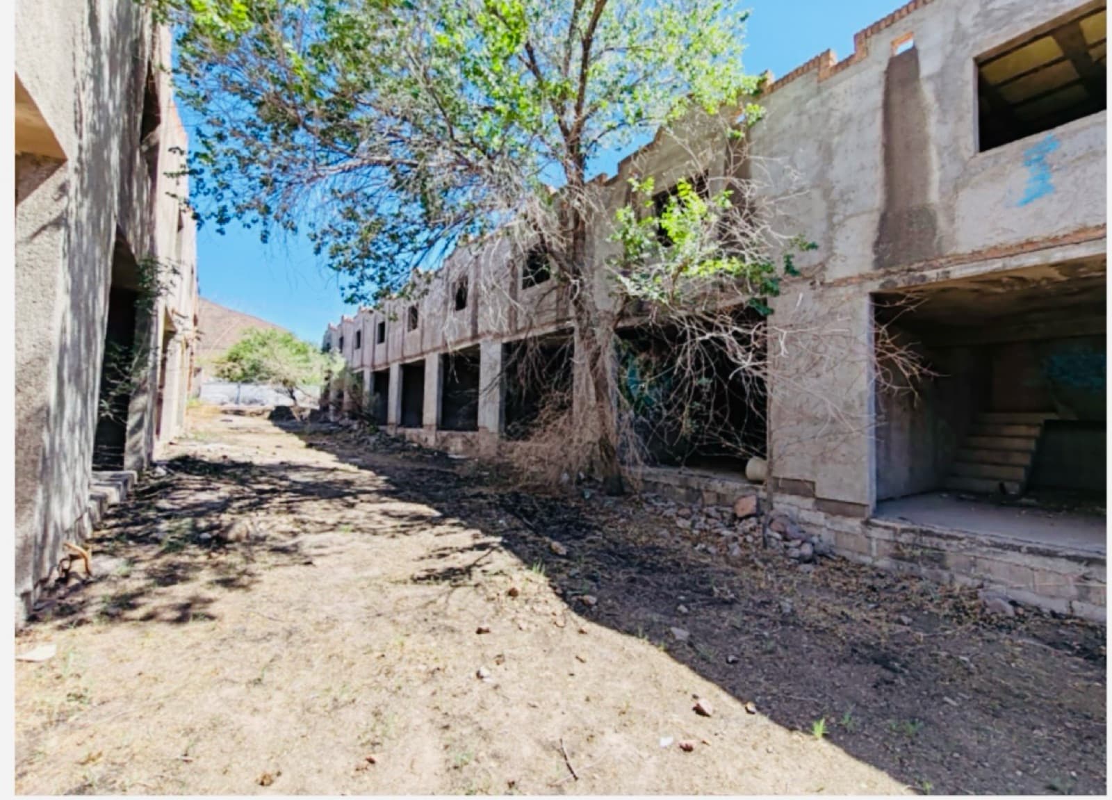MOTEL EN CONSTRUCCIÓN EN VENTA A LA SALIDA A CUAHUTEMOC, CHIH - 1