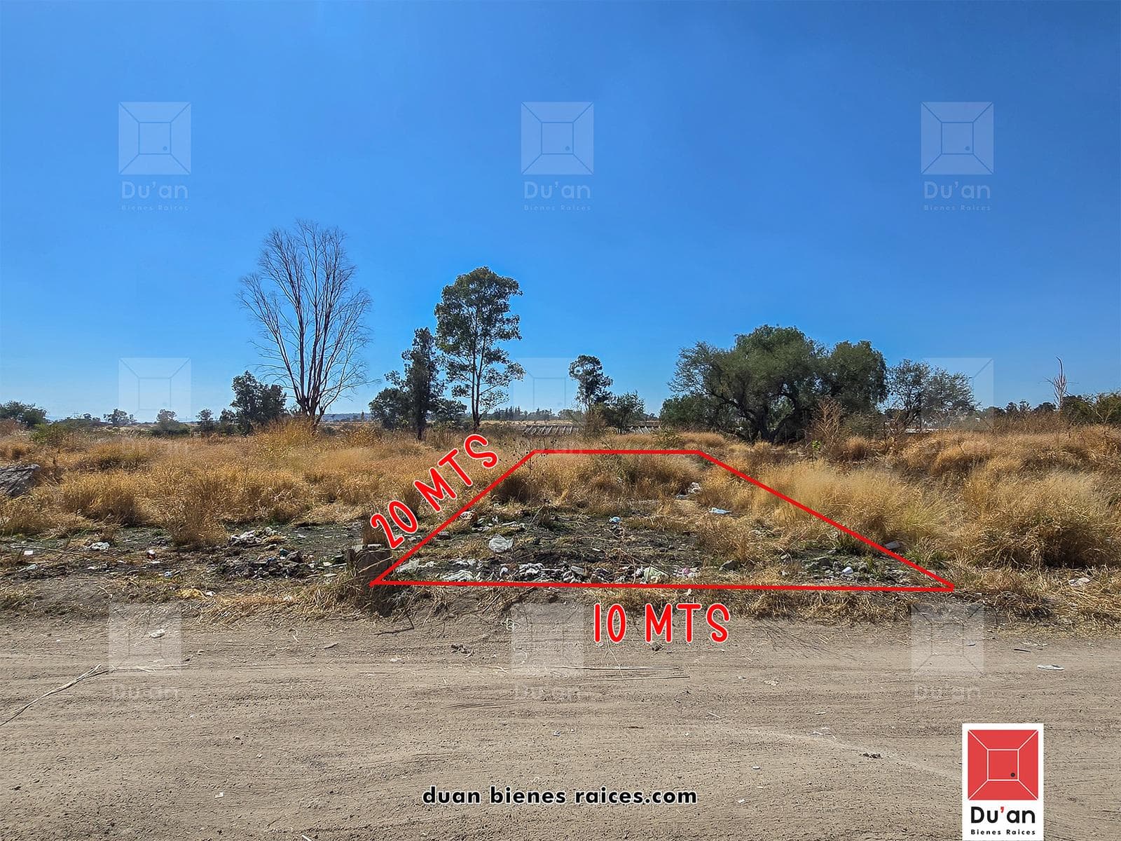 Terreno en venta de 200 m2 por el Aeropuerto de León - 1