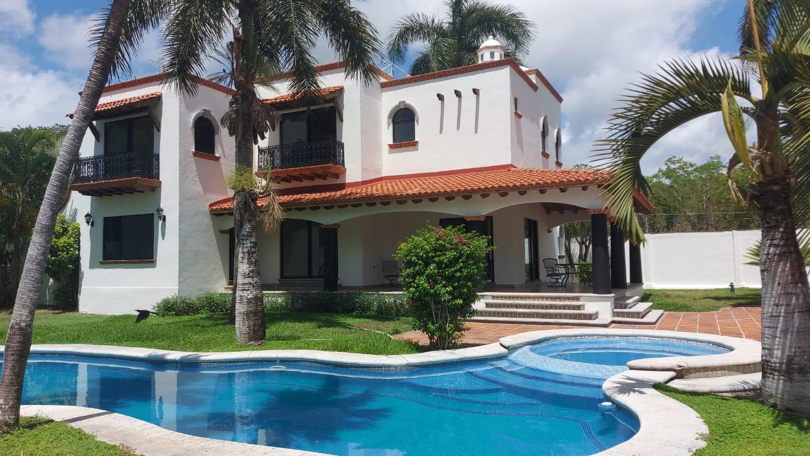 Casa en Venta y Renta en Cancún - 1