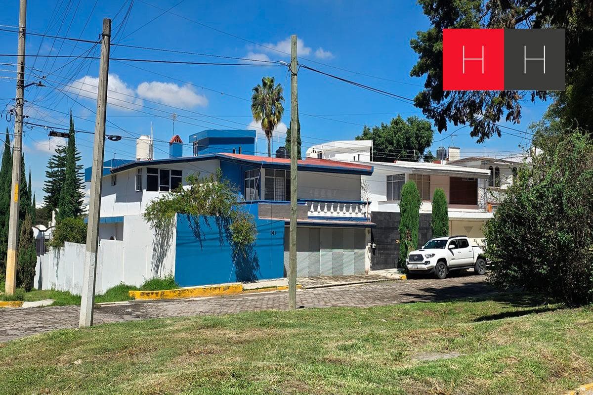 Casa en Venta en Lomas del Marmol - 1