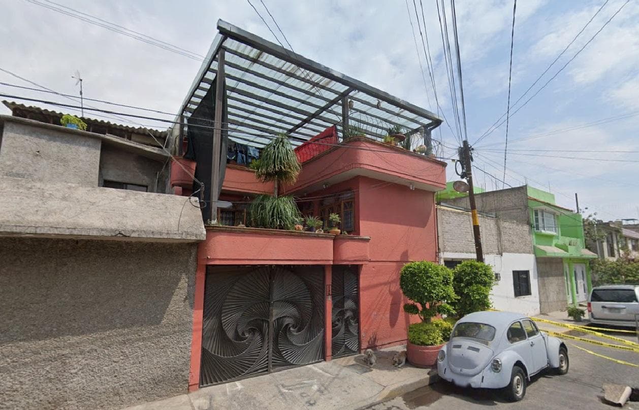 Venta de hermosa propiedad en Nezahualcóyotl - 1