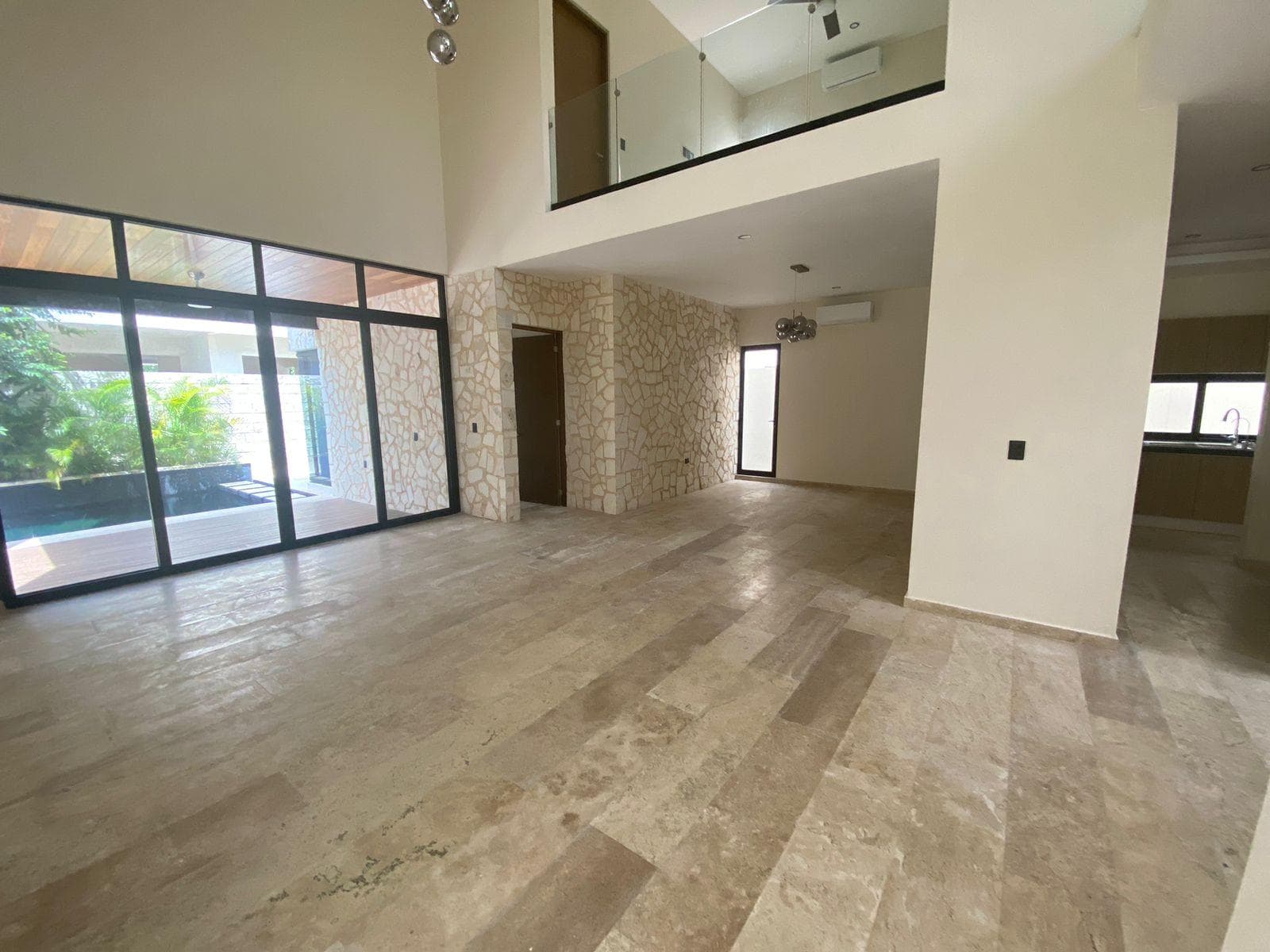 CASA EN VENTA O RENTA EN SENDEROS DE MAYAKOBA, 4 RECAMARAS Y ALBERCA, PLAYA DEL CARMEN - 1