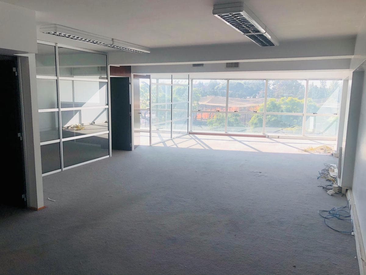 Alquiler Oficina en Nuñez - 214m2 alfombra - con 2 Cocheras - Av Libertador 7200 - 1