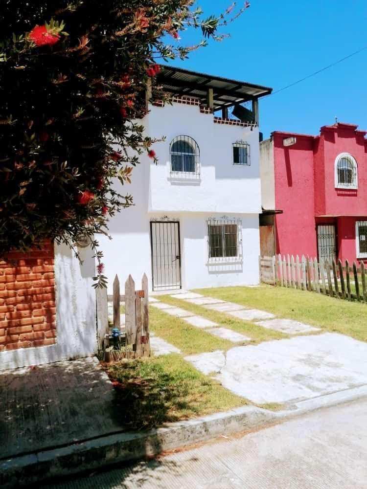 Casa EN VENTA en Fraccionamiento Bosques del Sol, en San Cristóbal de las Casas - 1