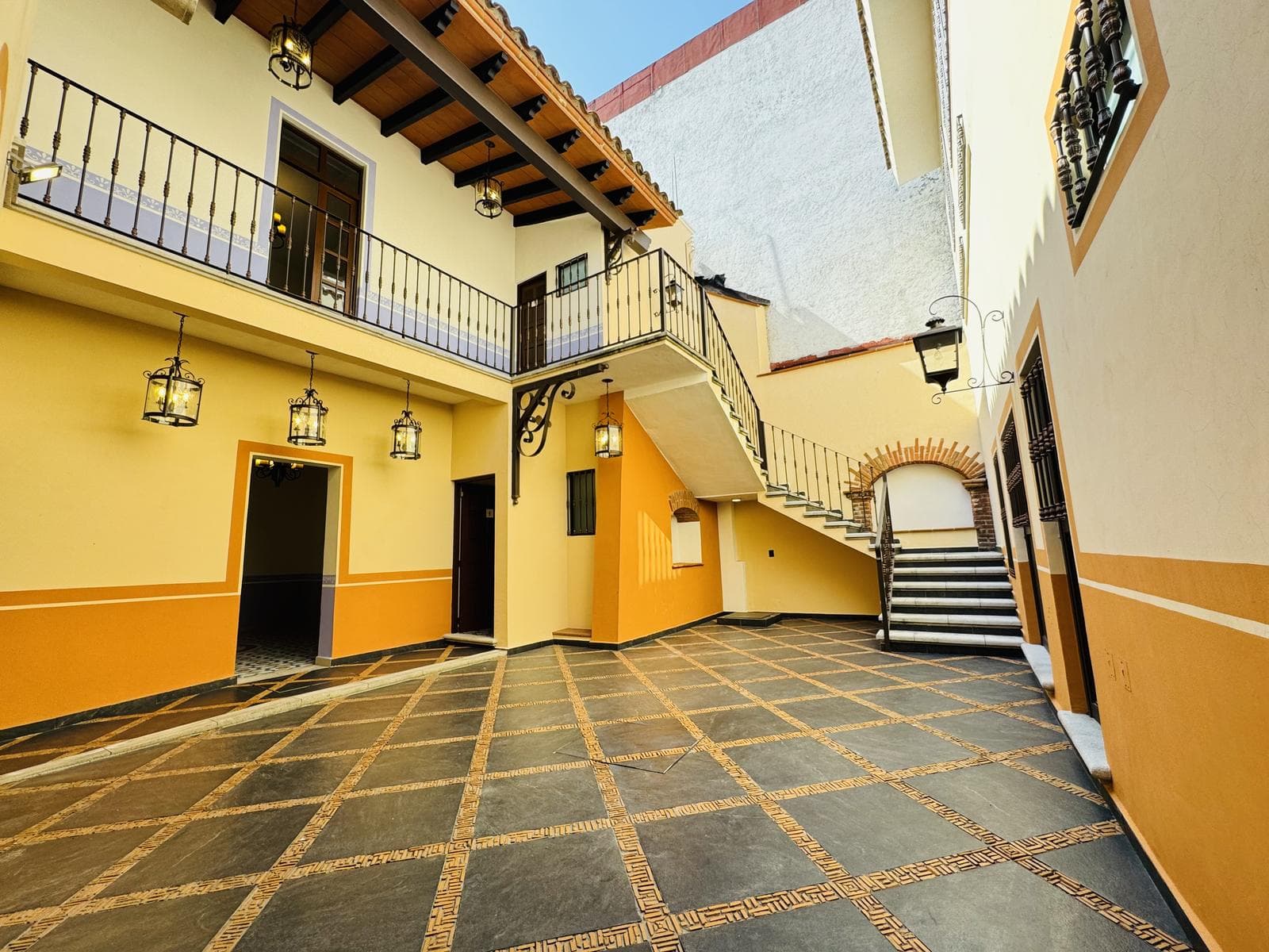 Local en Cuernavaca Centro - 1