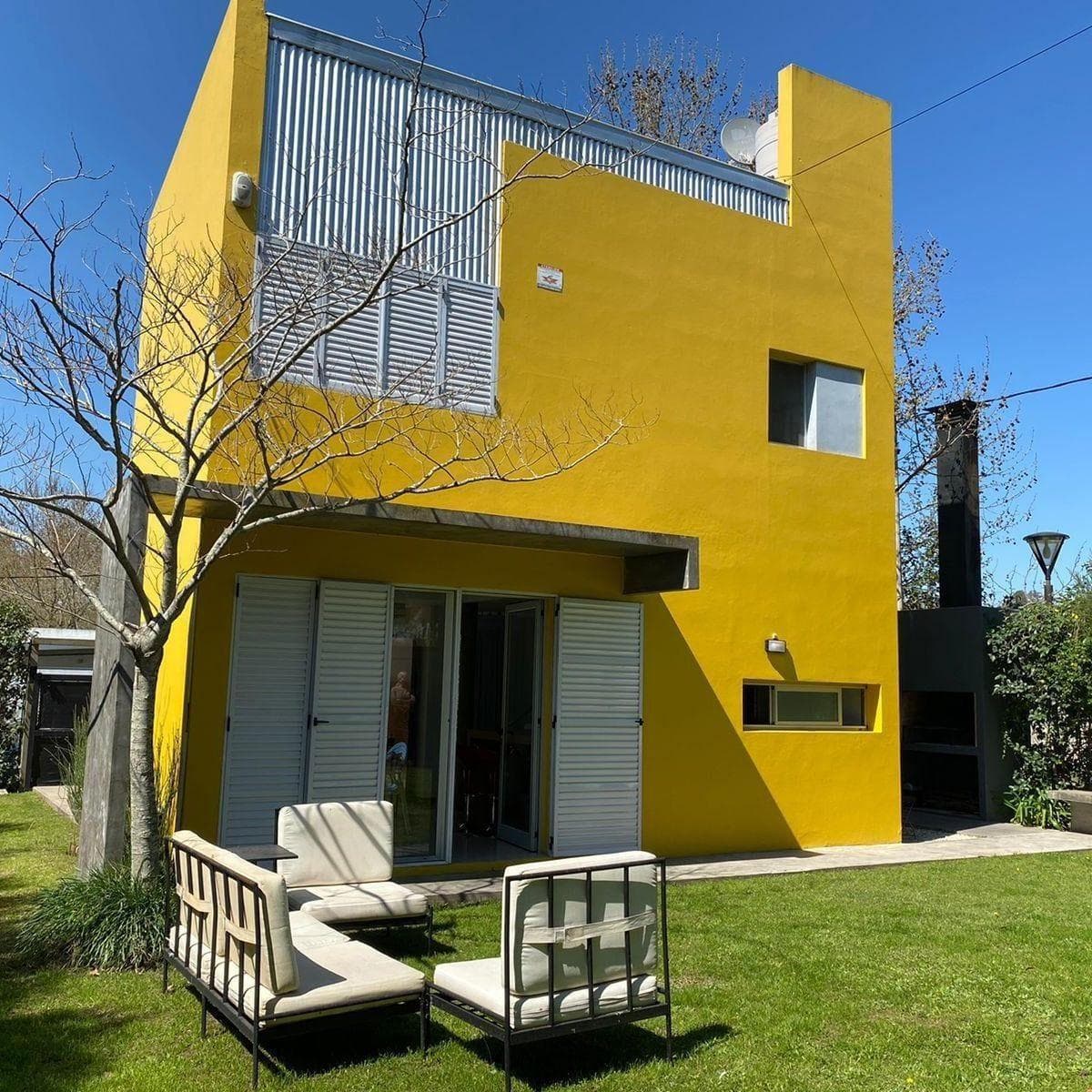 Casa en venta - 2 Dormitorios 2 Baños - Cochera - 440Mts2 - City Bell - 1