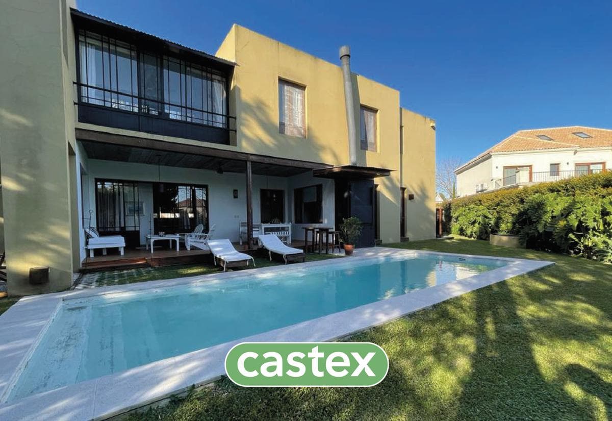 Casa de cuatro ambientes en venta en La Lomada - 1