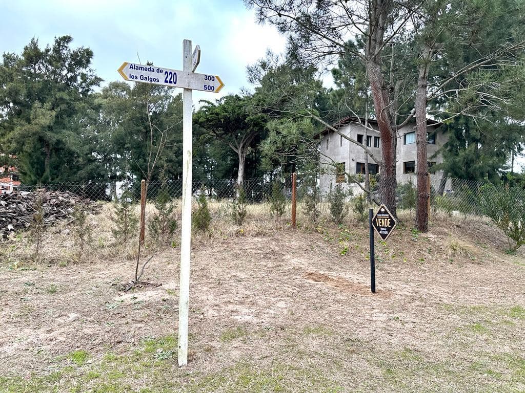 DOS TERRENOS en Venta en Villa Gesell, Zona Norte - 1
