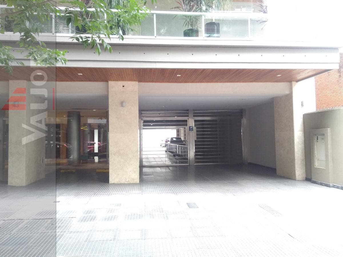 Cochera fija en edificio de categoría!!! - 1