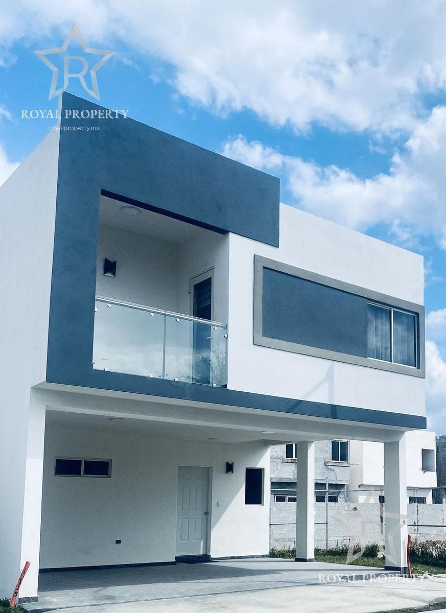 Casa en Venta, Estricta Seguridad, Centro, Montemorelos, Nuevo León - 1