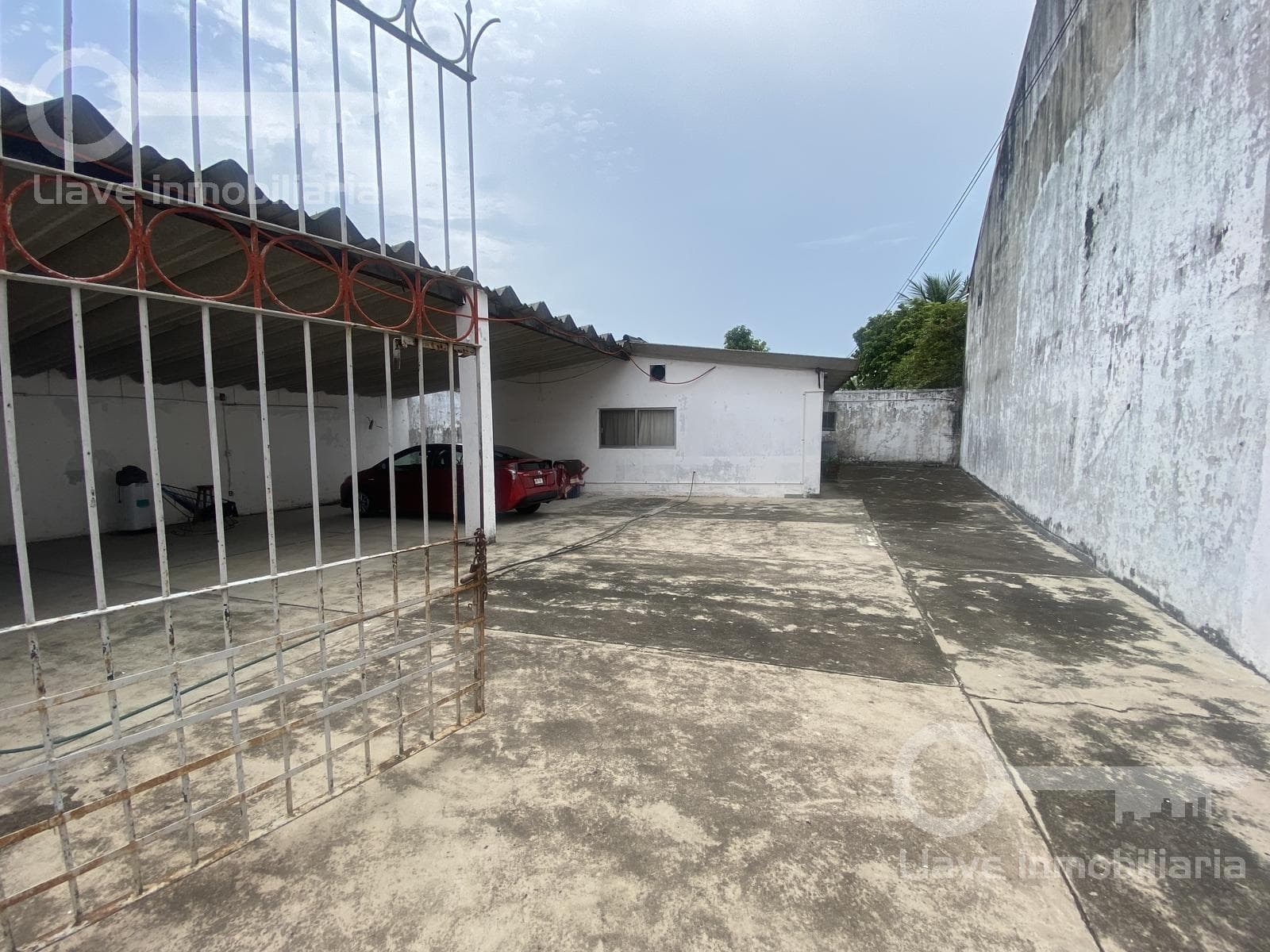 Terreno en venta ubicado Callejón Niños Héroes, Esq. con Guadalupe Victoria, Col. Cerro Alto, Minatitlán, Veracruz - 1