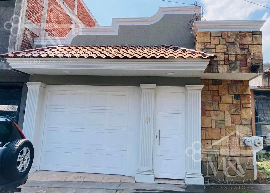 CASA EN VENTA - 1
