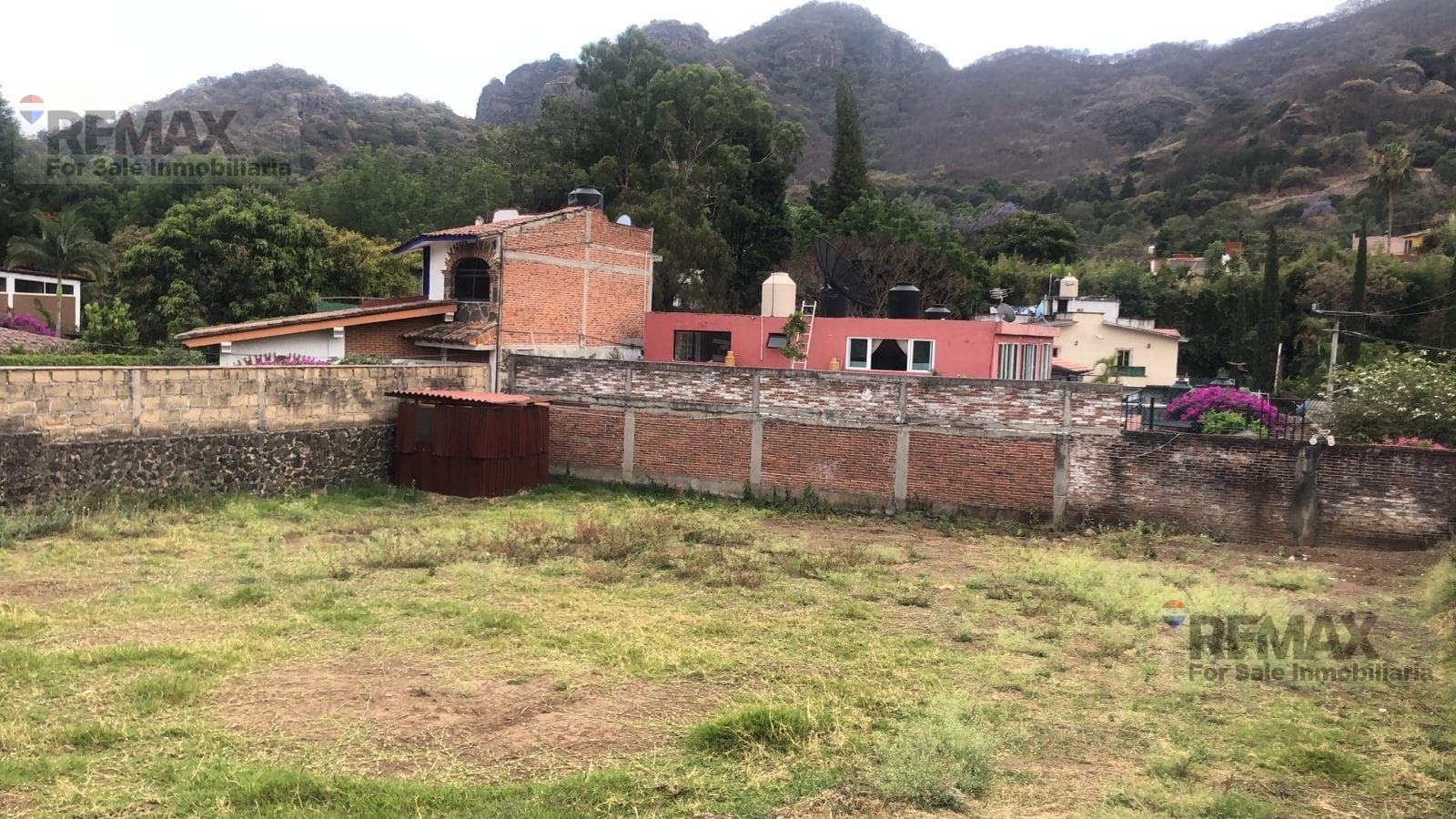Terreno en el pueblo mágico de Tepoztlán, MorelosClave 5611 - 1