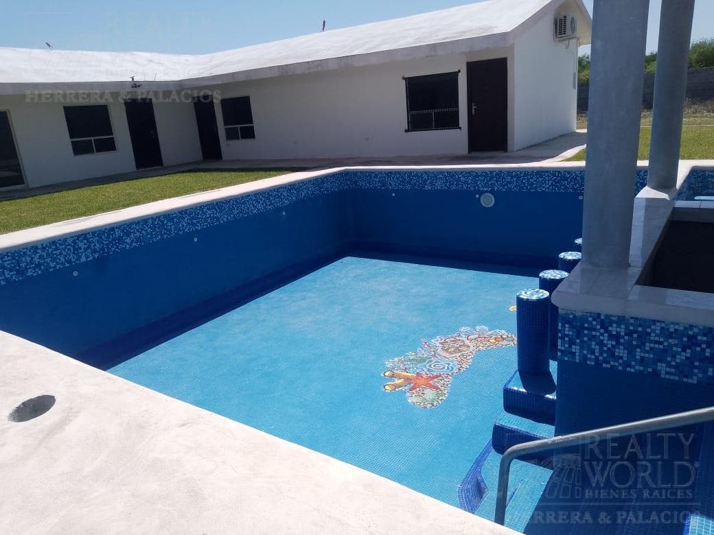 Quinta en VENTA EN SALINAS VICTORIA - 1