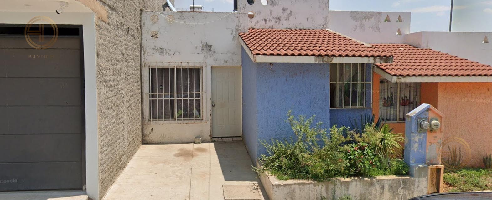 CASA A LA VENTA EN COLONIA ARANDAS CENTRO, FRACCIONAMIENTO TIERRA ROJA, A 10 MINUTOS DE ARANDAS CENTRO. - 1
