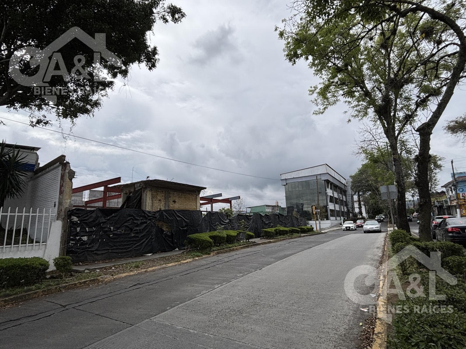 Terreno comercial en renta En Avenida Colonia del Maestro - 1