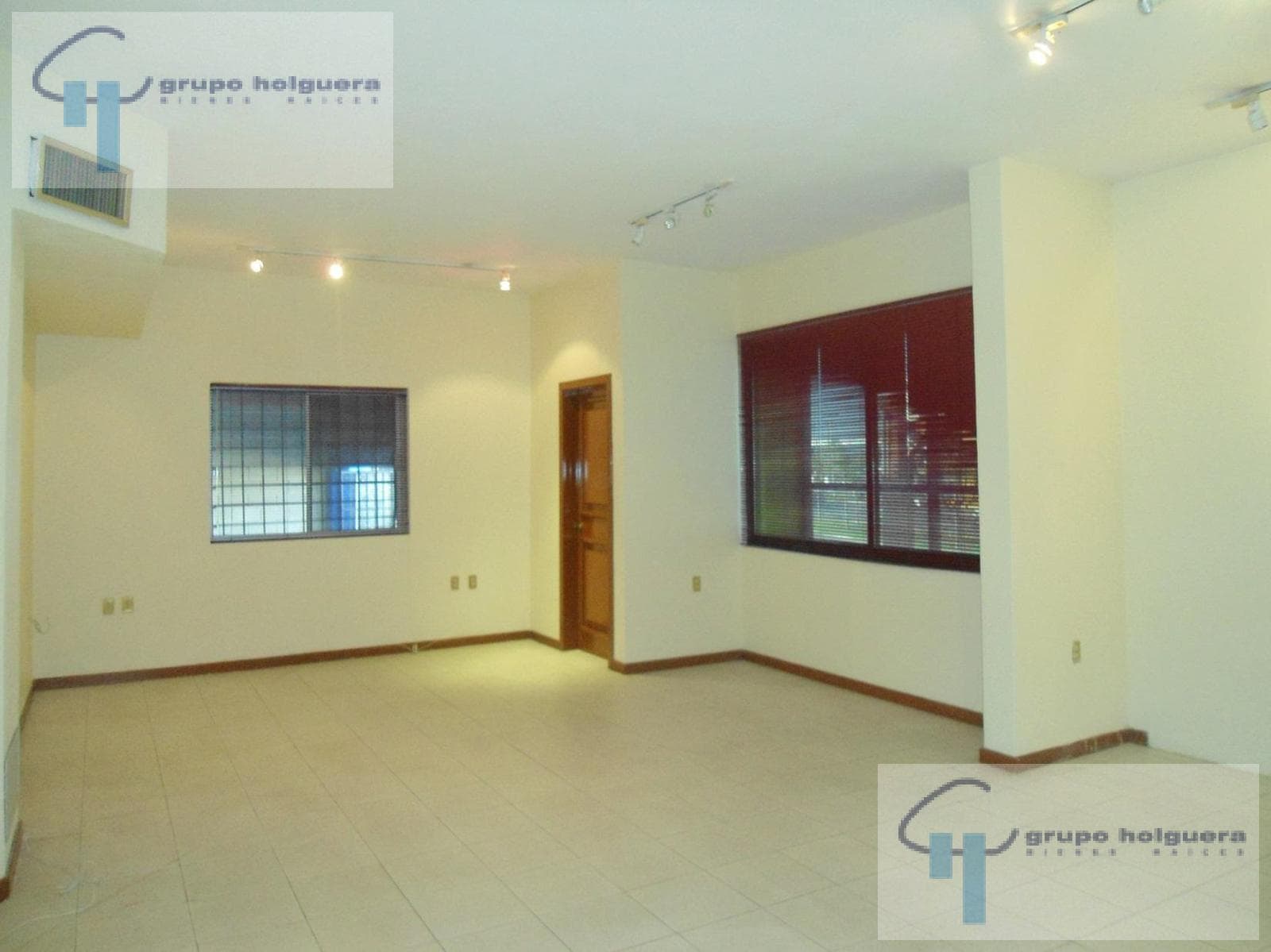 Oficinas disponibles en renta, Colonia Tampico-Altamira, Altamira, Tam - 1