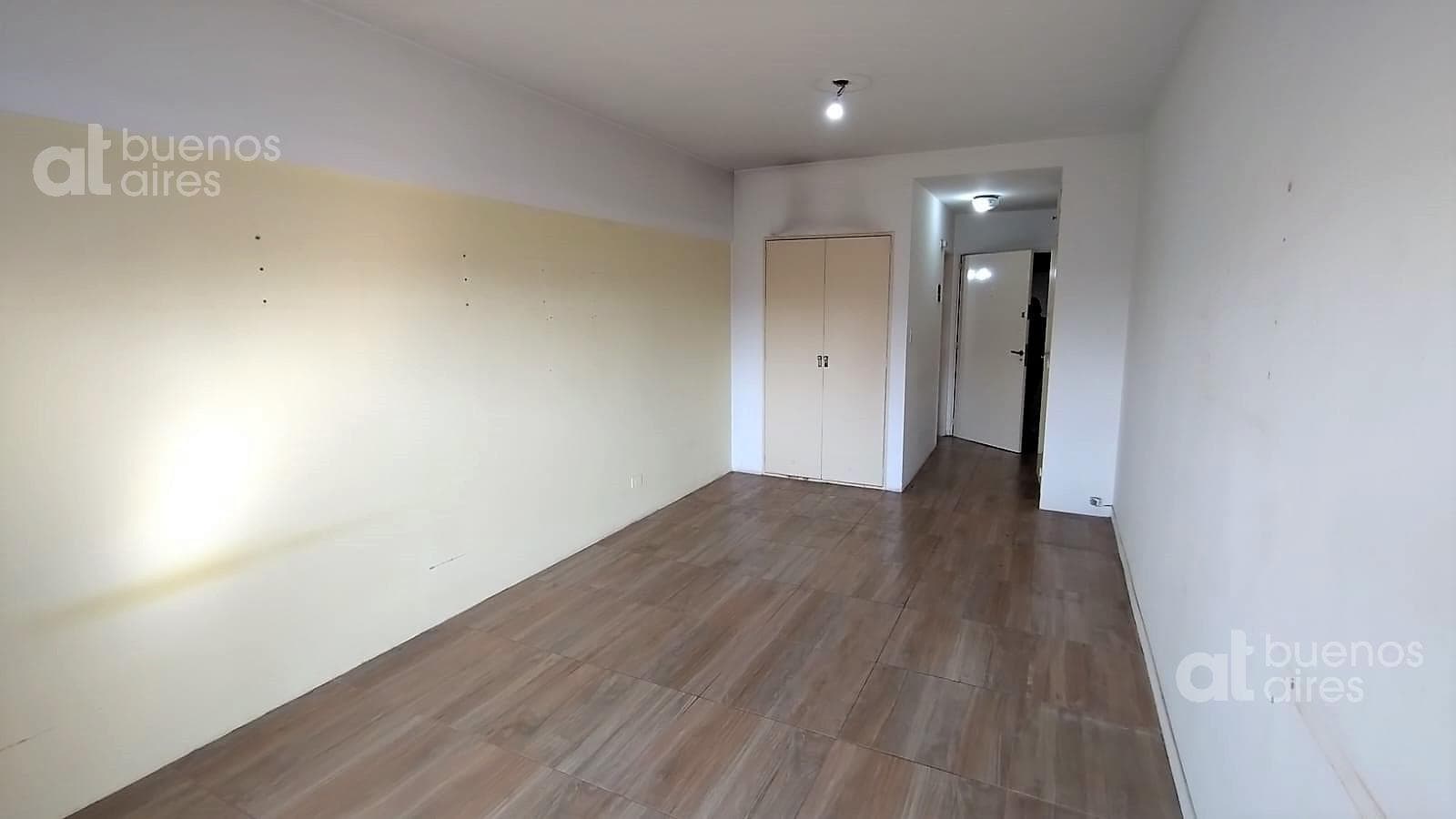 Departamento con balcón en Congreso. Alquiler temporario. - 1