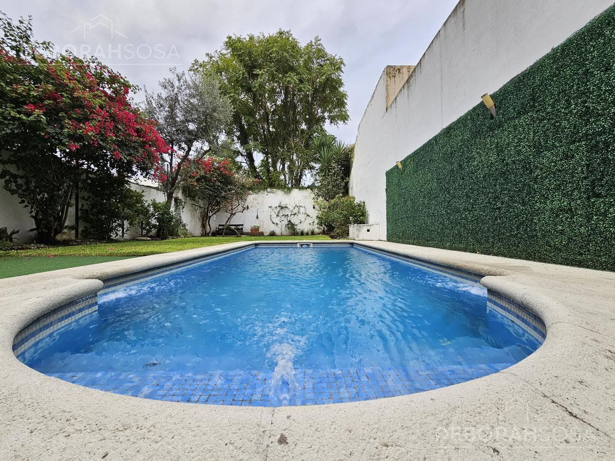 Venta casa 8 Ambientes en 3 plantas con piscina y doble cochera - Villa Devoto! - 1