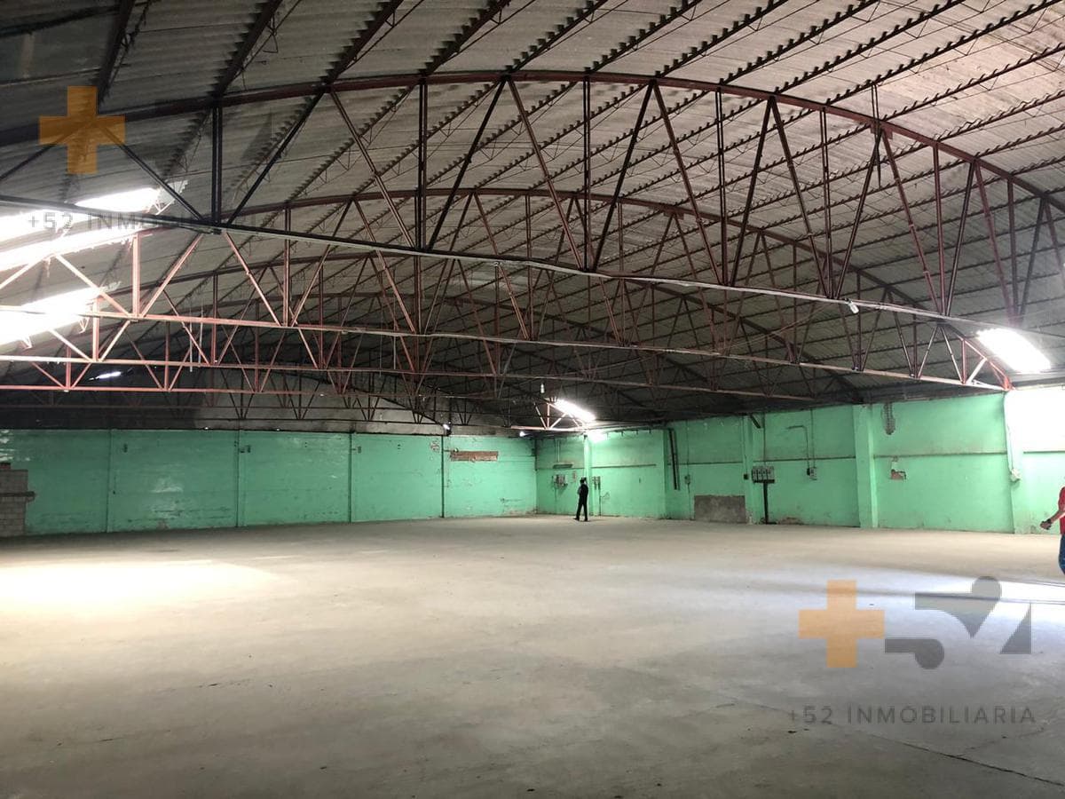 Bodega En Renta A 1 Minuto Del Estadio Cuauhtémoc - 1