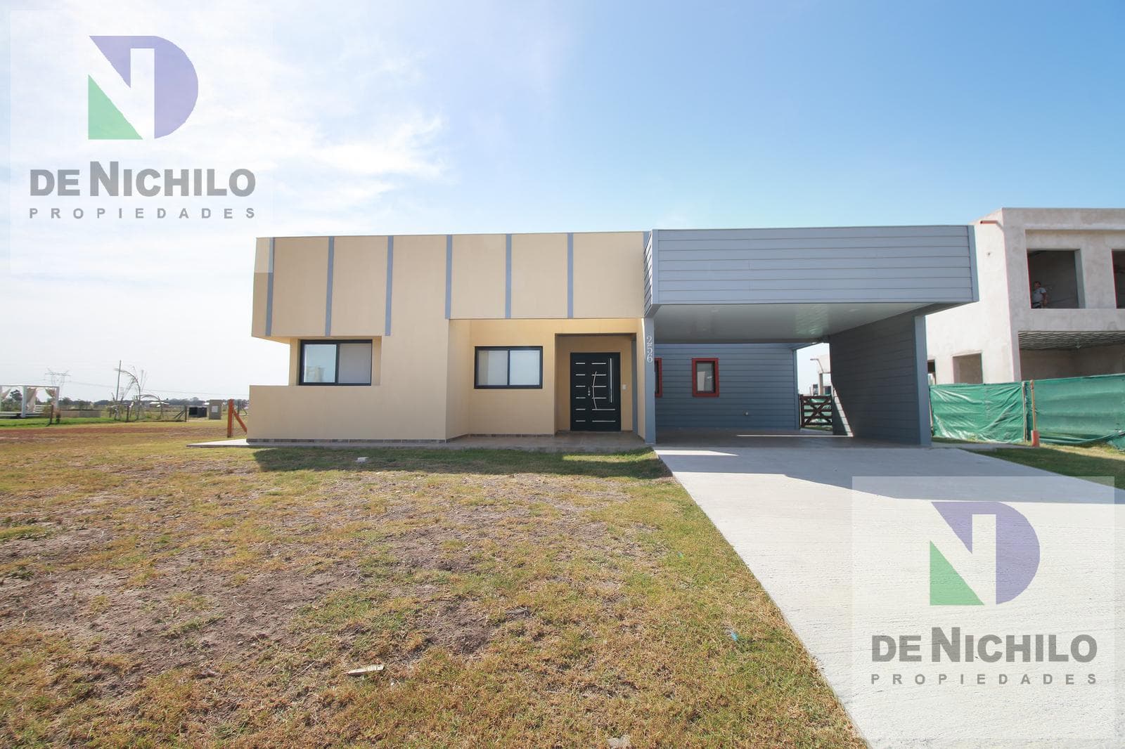 Casa en Barrio Cruz del Sur - 1