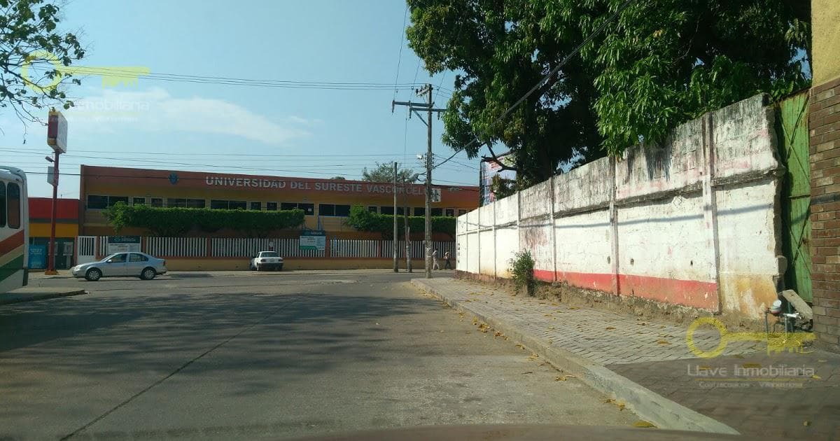 Terreno comercial en Renta, Col. Bohemia, Minatitlán. - 1