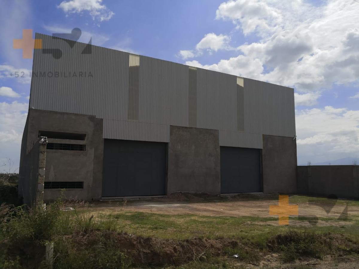Bodega En Venta en Zona Industrial Chipilo - 1