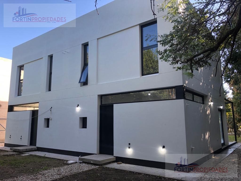 Casa - Villa Elisa - 1