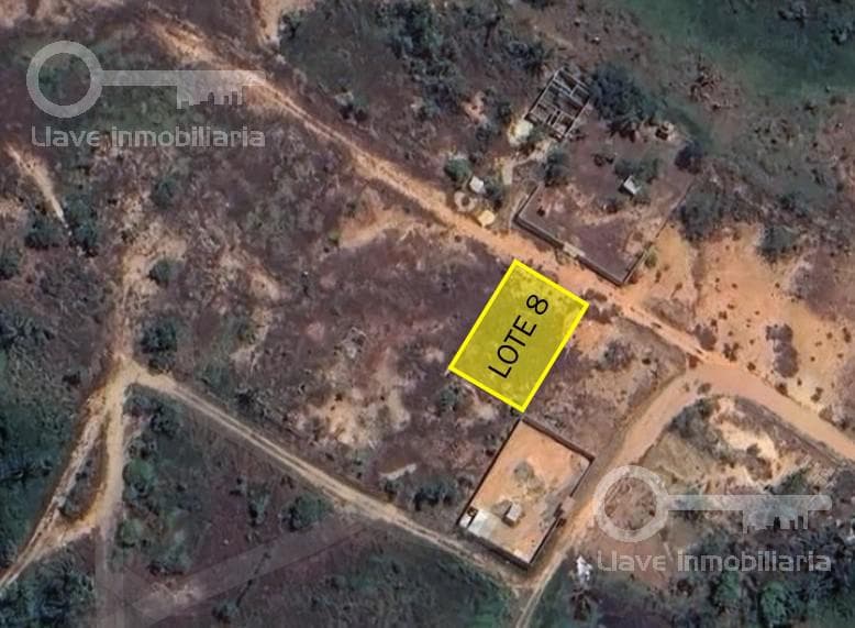 Venta de Terreno de 723 m2 en Col. Lagos del Paraíso, Cosoleacaque, Ver. - 1