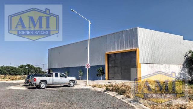 Nave Industrial - Parque industrial Las Colinas - 1