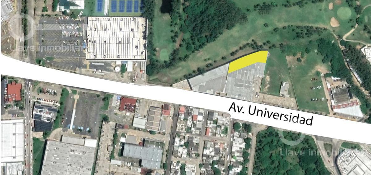 Bodega Industrial (Nave 3) en Renta en Av. Universidad Veracruzana km. 5.5, Col. Iquisa, Coatzacoalcos, Ver. - 1