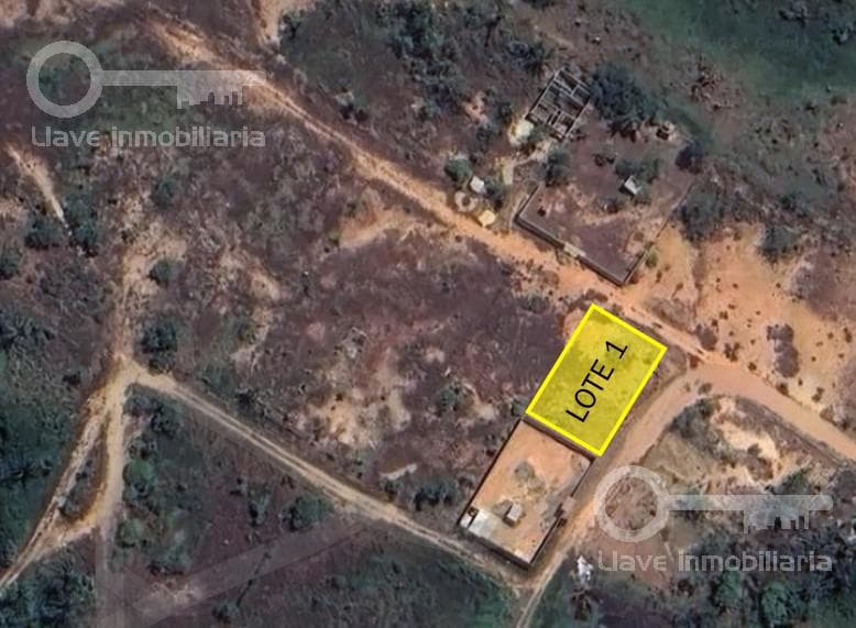 Venta de Terreno de 642 m2 en Col. Lagos del Paraíso, Cosoleacaque, Ver. - 1