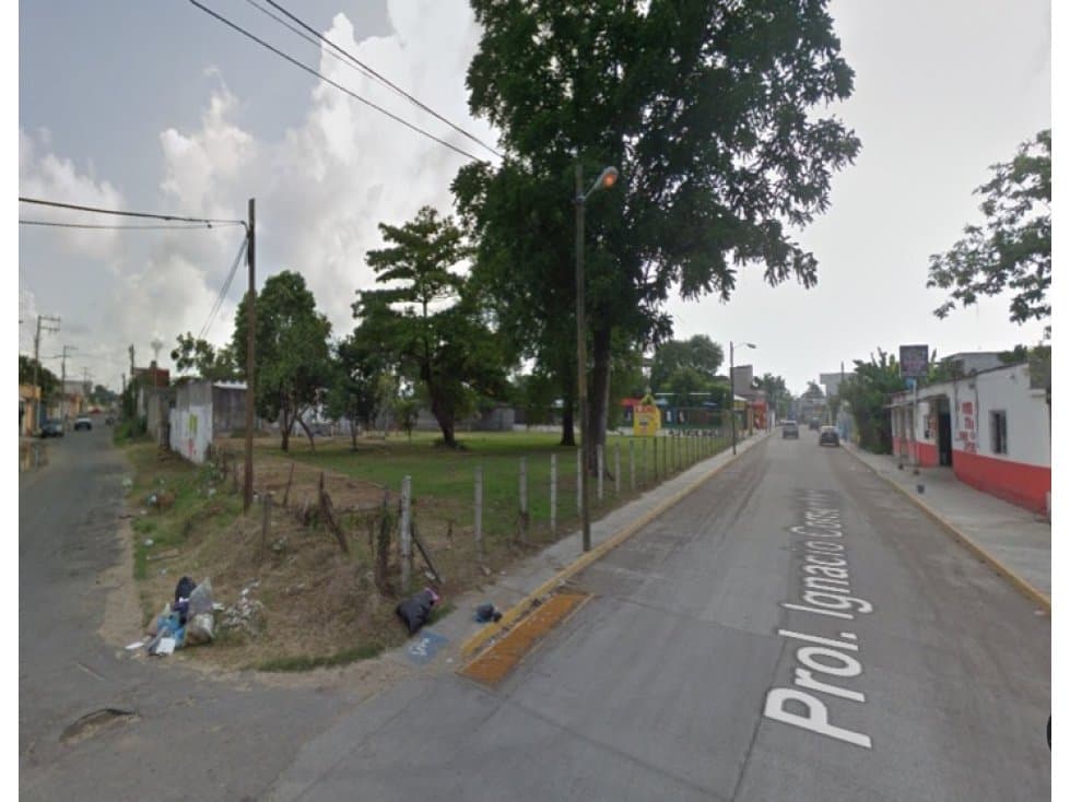 Terreno en esq. Sobre 27 de Febrero - 1