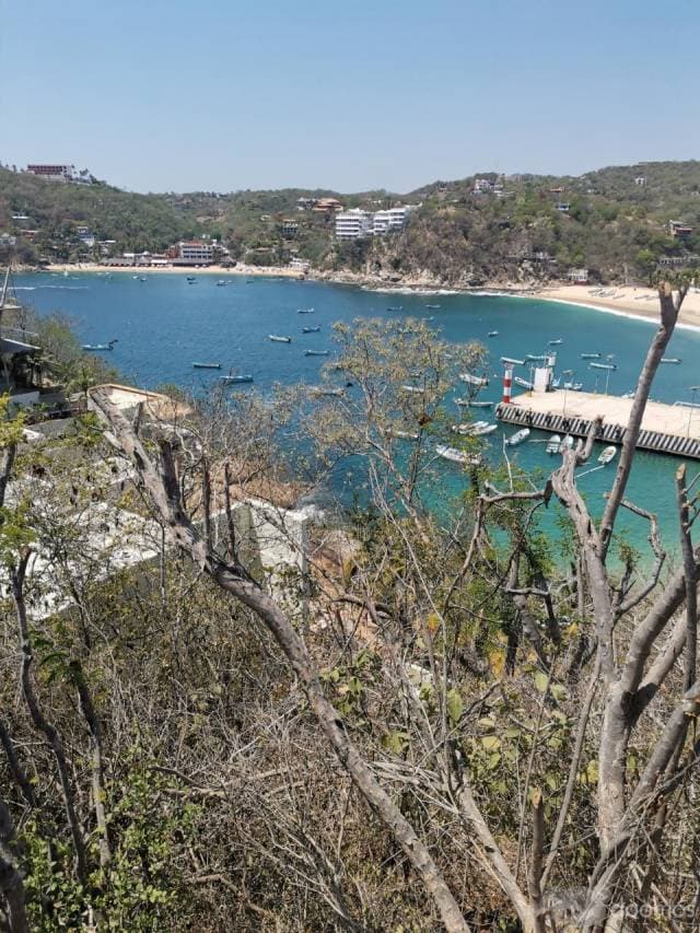 CASA DE PLAYA CON VISTA A LA BAHÍA Y MAR ABIERTO USO CASA HABITACIÓN, ESCUELA, CASA DE RETIRO,HOTEL BOUTIQUE Y OTROS - 1