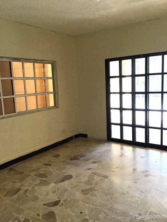 Casa en venta, col. Las Puentes, San Nicolás De los Garza Nuevo León. A media cuadra de Av. Diego Díaz de Berlanga y parque, Av. Cordillera y Av. Santo Domingo. - 1