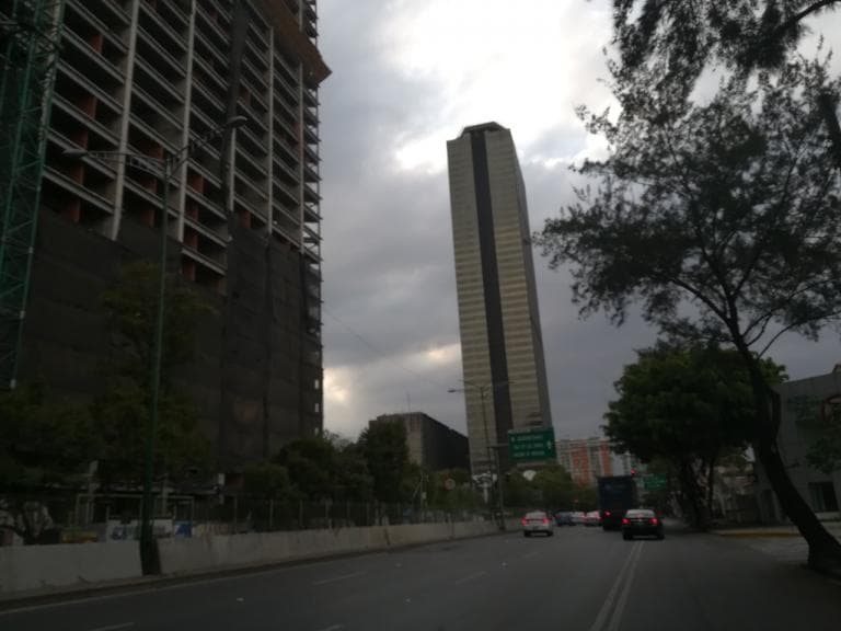 Propiedad en venta como terreno Col. Anahuac - 1
